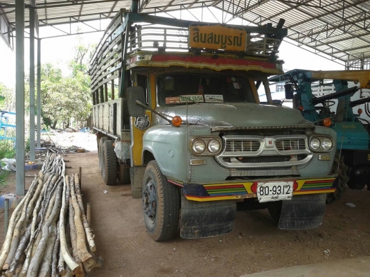 ขาย 10 ล้อหัวยาว 2 เพลา ช่วงล่างใหญ่จัมโบ้ เครื่อง 6BF1 185 แรงม้า คัสซีสวย คานหน้าใหญ่ สโลว์อินเตอร์ พวงมาลัยพาวเวอร์ ทะเบียนพร้อมโอนครับ