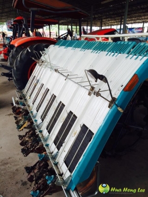 ฮั้วเฮงหลี อินเตอร์เทรด จัดให้กับรถดำนา