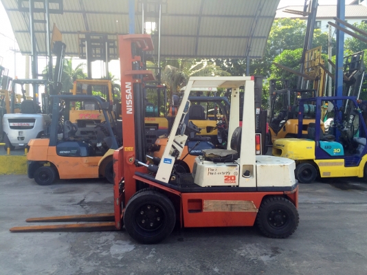 -:-*&bull;*ข า ย ร ถ ย ก นำ เ ข้ า*&bull;*-:-NISSAN PH02 2ตัน เครื่องเบนซิล เสาสูง6เมตร สนใจติดต่อ083-062-0223/098-329-9549(ปอนด์)