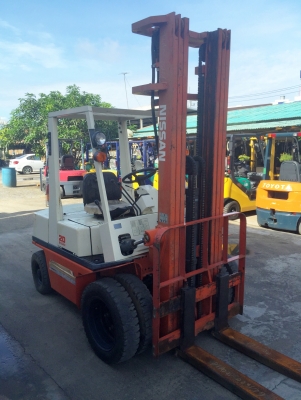 -:-*&bull;*ข า ย ร ถ ย ก นำ เ ข้ า*&bull;*-:-NISSAN PH02 2ตัน เครื่องเบนซิล เสาสูง6เมตร สนใจติดต่อ083-062-0223/098-329-9549(ปอนด์)