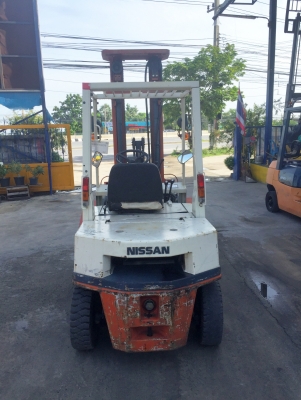 -:-*&bull;*ข า ย ร ถ ย ก นำ เ ข้ า*&bull;*-:-NISSAN PH02 2ตัน เครื่องเบนซิล เสาสูง6เมตร สนใจติดต่อ083-062-0223/098-329-9549(ปอนด์)