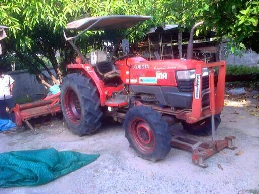 ขายรถไถ KUBOTA L4508 อุปกรณ์ ดันหน้า ผานหลัง โรตารี่ ใช้งานน้อย สภาพพร้อมใช้งาน เอกสารพร้อมโอน สนใจโทร 090-8588220คุณนะ 093-3258446คุณบิว ID:narong498 หรือเข้าดูสินค้าอื่นๆได้ที่ www.truck.in.th/498 หรือเพจFacebook ณรงค์ ซื้อขายรถมือสอง (เว็บไซต์ส่วนตัว)