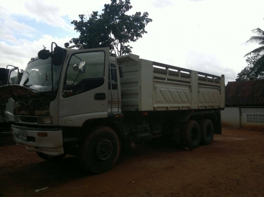 สิบล้อ ราคา1,190,000บ อีซูซุ 270 ยูโรปี40 ดั้มสามมิตร สภาพดีสวยเดิมๆช่วงล่างเต็ม แคชชีสวยจัด พร้อมใช้งาน เล่มทะเบียนพร้อมโอน ราคา 1,190,000บ ครับท่าน