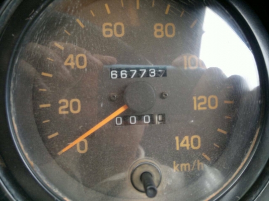 สิบล้อ ราคา1,190,000บ อีซูซุ 270 ยูโรปี40 ดั้มสามมิตร สภาพดีสวยเดิมๆช่วงล่างเต็ม แคชชีสวยจัด พร้อมใช้งาน เล่มทะเบียนพร้อมโอน ราคา 1,190,000บ ครับท่าน