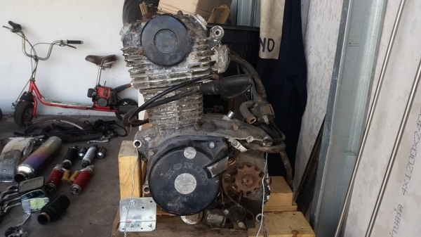 เครื่อง HONDA TLR 200 cc