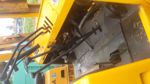 ขายรถยกขนาด 4 ตันพร้อมใช้ ขายรถยกขนาด 4 ตันพร้อมใช้