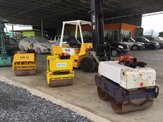 ขายรถบดBomagรุ่นBw110Acมือสองญี่ปุ่นหน้าเหล็กหลังยาง2.5ตัน