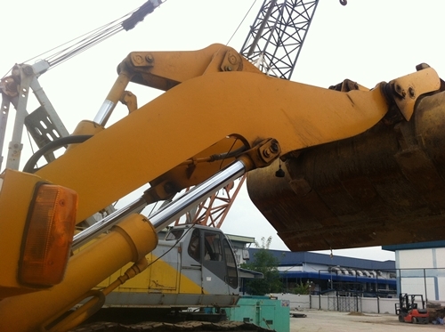 นำเข้าเครื่องจักรกลหนักมือ 2 จากต่างประเทศ Tel.098-858-5524 สามภพ ครับ