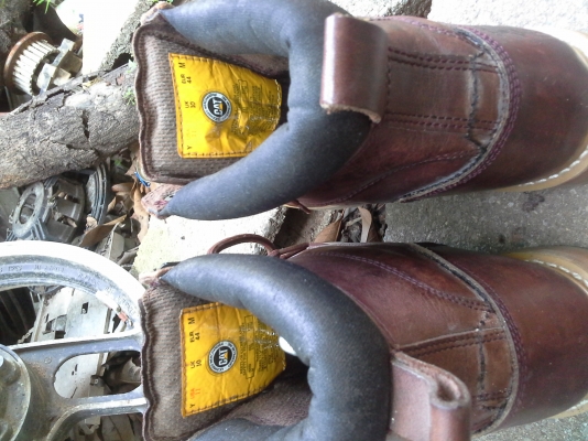 รองเท้าเซฟตี้ รองเท้าเซฟตี้