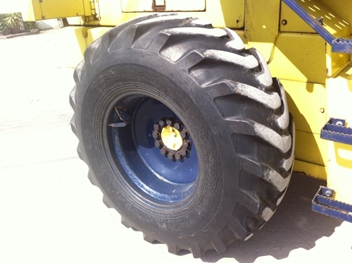 นำเข้าเครื่องจักรกลหนักมือ 2 จากต่างประเทศ Tel.098-858-5524 สามภพ ครับ