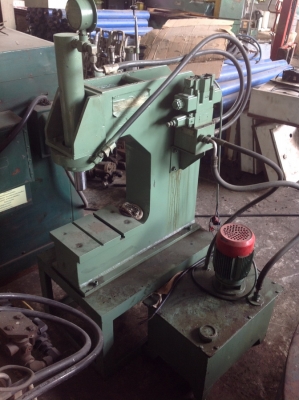 แท่นอัด ไฮดรอลิค