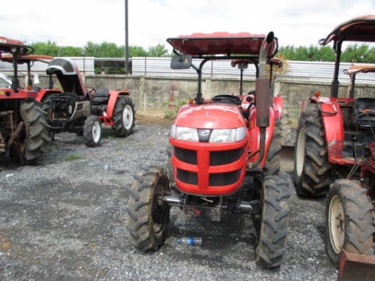 สยามอินเตอร์ เปิดประมูลรถแทร็กเตอร์ยี่ห้อ YANMAR รุ่น EF393T