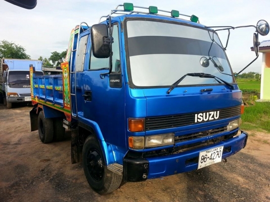 ขาย6ล้อดั้ม ISUZU ร็อกกี้195แรง พ.เพาเวอร์ เบรกทิฟฟี่ ภายในสวย แอร์เย็น สภาพพร้อมใช้งาน เอกสารพร้อมโอน สนใจโทร 090-8588220คุณนะ 093-3258446คุณบิว ID:narong498 หรือเข้าดูสินค้าอื่นๆได้ที่ www.truck.in.th/498 หรือเพจFacebook ณรงค์ ซื้อขายรถมือสอง (เว็บไซต์ส
