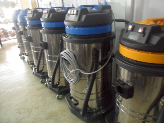 เครื่องดูดฝุ่นคาร์แคร์