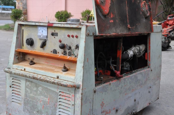 ขายเครื่ื่ื่ื่ื่องปั่นไฟ พร้อมเชื่อมได้ DENYO 5KV. 220v. สวยเดิมจากญี่ปุ่นยังไม่เคยใช้ในไทย 35,000เท่านั้น