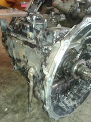 ขายเกียร์ร็อคกี้ 6HK1เกียร์ดี สภาพสวย