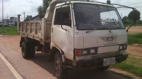 **300,000 บ.ต่อรอง/// 6ล้อดั้มดิน 5คิว HINO FB-117 แรง **ขาย HINO FB-117 แรง 6ล้อดั้มดิน5คิว ราคาเบา พร้อมใช้ HINO FB WO4D-117 แรง รถห้างแท้ เครื่องเดิม เกียร์เดิม เกียร์สั้นสาย เครื่อง WO4D-4สูบ 117แรง แน่นดี แรงดี ครับ เกียร์ดี เข้าง่าย ไม่หลุด ช่วงล่าง **300,000 บ.ต่อรอง/// 6ล้อดั้มดิน 5คิว HINO FB-117 แรง **ขาย HINO FB-117 แรง 6ล้อดั้มดิน5คิว ราคาเบา พร้อมใช้ HINO FB WO4D-117 แรง รถห้างแท้ เครื่องเดิม เกียร์เดิม เกียร์สั้นสาย เครื่อง WO4D-4สูบ 117แรง แน่นดี แรงดี ครับ เกียร์ดี เข้าง่าย ไม่หลุด ช่วงล่าง