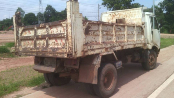 **300,000 บ.ต่อรอง/// 6ล้อดั้มดิน 5คิว HINO FB-117 แรง **ขาย HINO FB-117 แรง 6ล้อดั้มดิน5คิว ราคาเบา พร้อมใช้ HINO FB WO4D-117 แรง รถห้างแท้ เครื่องเดิม เกียร์เดิม เกียร์สั้นสาย เครื่อง WO4D-4สูบ 117แรง แน่นดี แรงดี ครับ เกียร์ดี เข้าง่าย ไม่หลุด ช่วงล่าง **300,000 บ.ต่อรอง/// 6ล้อดั้มดิน 5คิว HINO FB-117 แรง **ขาย HINO FB-117 แรง 6ล้อดั้มดิน5คิว ราคาเบา พร้อมใช้ HINO FB WO4D-117 แรง รถห้างแท้ เครื่องเดิม เกียร์เดิม เกียร์สั้นสาย เครื่อง WO4D-4สูบ 117แรง แน่นดี แรงดี ครับ เกียร์ดี เข้าง่าย ไม่หลุด ช่วงล่าง