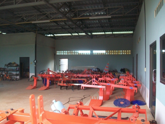 ขายอุปกรณ์ติดรถไถมือสองหลายรายการ