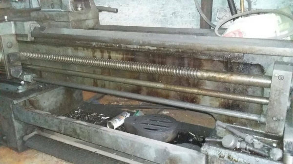 เครื่องกลึง 12  ฟุต