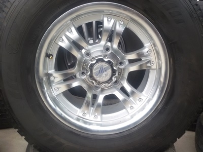 ขายล้อขอบ15 6รูMICHIKAWA หน้า7.5 ยาง235/75/15  4 ล้อ