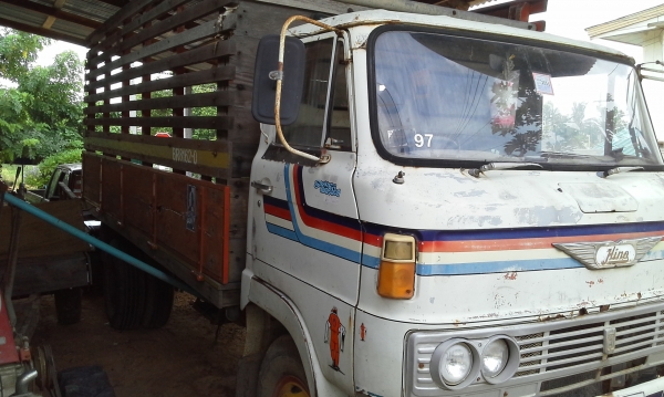 ขายรถหกล้อKM 90แรง สภาพพร้อมใช้ เครื่องดี เกียร์ดี คัชชีสวย ท้ายเอฟ กะบะใม้ ยางดีหกเส้น เล่มทะเบียนพร้อม