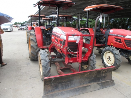 สยามอินเตอร์ เปิดประมูลรถแทร็กเตอร์ยี่ห้อ YANMAR รุ่น EF453TLX PQ