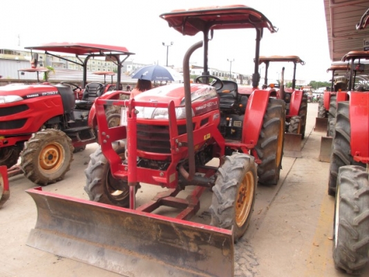 สยามอินเตอร์ เปิดประมูลรถแทร็กเตอร์ยี่ห้อ YANMAR รุ่น EF453TLX PQ