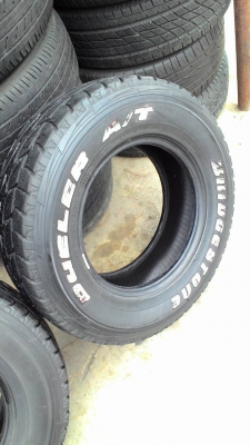 235/70R15 BRIDGESTONE DUELER AT มี 2 เส้น tel.081-427-3941