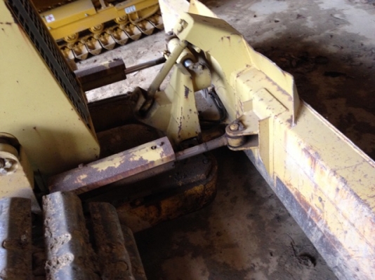 ถึงไทยแล้วครับ Komatsu D20P-7-75050-YR1992-4027 ชม. จากญี่ปุ่น