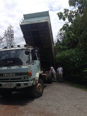 ขายแล้วครับ (ลูกค้าจะมารับรถ15 สค.) อีซู FVZ195แรง 2เพา รถห้างแท้ สภาพดีพร้อมใช้งาน ทะเบียนพร้อมโอน ราคา780,000บ ต่อรองได้