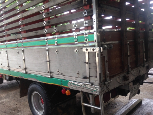 ขายNPR59LU เครื่อง4BE รถห้างแท้ เครื่องดี คัทซีสวยหัวเดิม กระบะไม้มะค่าอย่างดีแข็งแรง