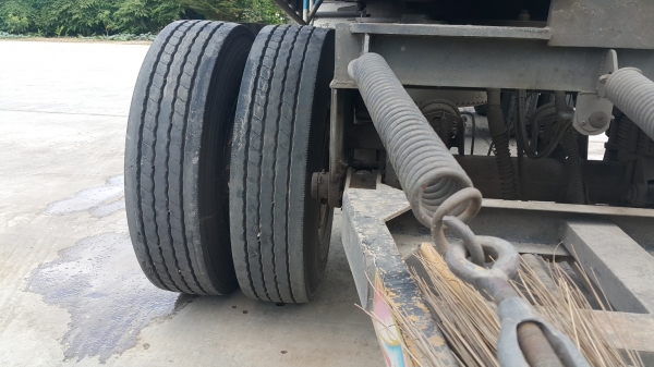 ขายรถพ่วง 24 ล้อ แม่.ลูก กระบะเหล็กคอกเกษตรดั้ม ISUZU 360 ปี.53 รถสวย ยางเต็ม ราคา.2550000 ราคาต่อรอง สนใจลองคุยกันครับ