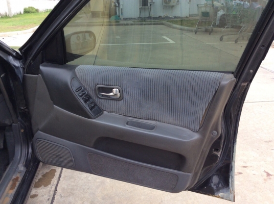 ขายรถ นิสสัน บลูเบิดร์ sss ปี 93 เครื่อง SR 20 เกียร์ธรรมดา ติดแก๊ส LPG เพาเวอร์ ไฟฟ้าทั้งคัน ภายในเดิมๆแอร์เย็น ตัวถังสีสวย แม็กขอบ 15" เครื่องแน่นวิ่งดี เกียร์ดี ช่วงล่างดี รถขับดีพร้อมใช้งานครับ