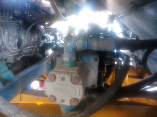 ขายรถเกี่ยว เกษตรพัฒนา รุ้น ปลดหนี้ สภาพพร้อมใช้งาน