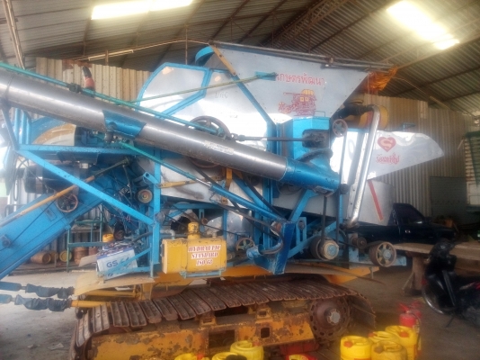 ขายรถเกี่ยว เกษตรพัฒนา รุ้น ปลดหนี้ สภาพพร้อมใช้งาน