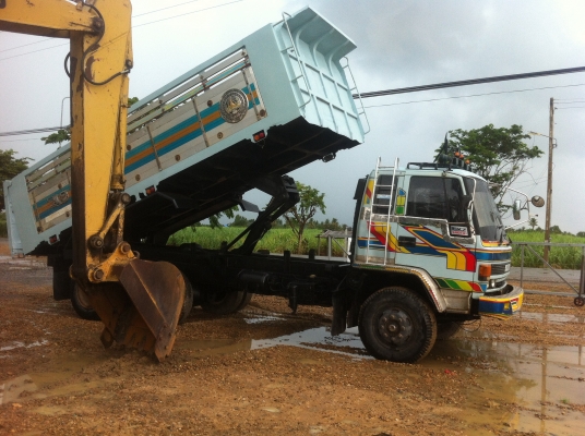 ขายอีซูซุ 240 แท้ตัวแรกพร้อมใช้ ขายอีซูซุ 240 แท้ตัวแรกพร้อมใช้