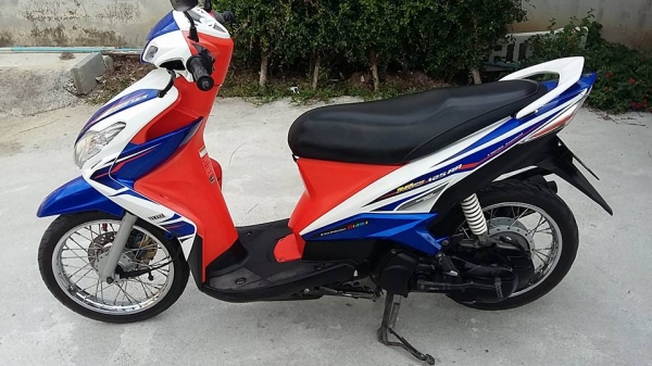 ขาย Honda click 125 ตัว combi brake ตัวท็อป สีแดง ล้อแม็กแท้ รถเดิมๆ รถวิ่งใช้งานปกติ ทะเบียนไม่ขาดต่อ เล่ม พรบ.พร้อมชุดโอนลอย ดูรถได้ที่ ถนนสรงประภา ดอนเมือง กรุงเทพฯ ราคา 25800 ต่อรองได้ครับ เบอ 0891123302 line progress7109 โทนัดล่วงหน้านะครับเพราะทำงาน