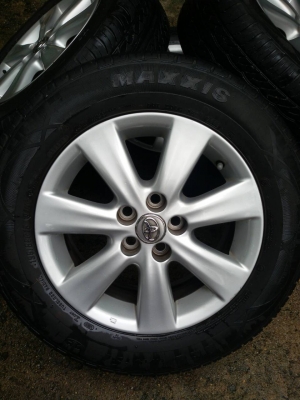 ล้อขอบ  15 5 รู พร้อมยาง maxxis 195 65 15 ปี 12 ชุดล่ะ 5,500