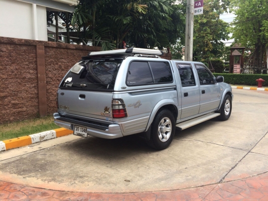 ขายครับ Isuzu 3.0SLX Turbo รถบ้านมือเดียวป้ายแดง สภาพนางฟ้าสวยเดิมสุดๆครับ ขายครับ Isuzu 3.0SLX Turbo รถบ้านมือเดียวป้ายแดง สภาพนางฟ้าสวยเดิมสุดๆครับ