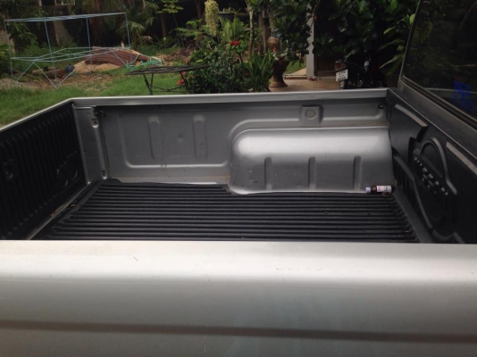 ขายรถนิตสันฟรอนเทียร์4ประตูปี03สภาพสวย ขายรถนิตสันฟรอนเทียร์4ประตูปี03สภาพสวย