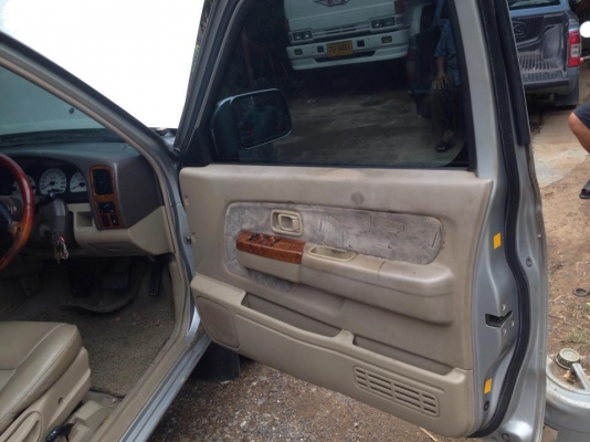 ขายรถนิตสันฟรอนเทียร์4ประตูปี03สภาพสวย ขายรถนิตสันฟรอนเทียร์4ประตูปี03สภาพสวย