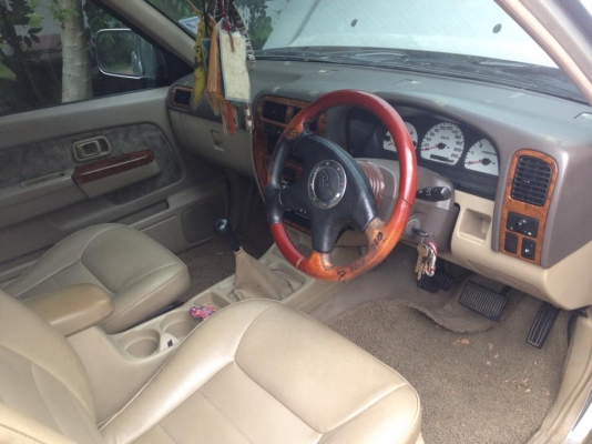 ขายรถนิตสันฟรอนเทียร์4ประตูปี03สภาพสวย ขายรถนิตสันฟรอนเทียร์4ประตูปี03สภาพสวย