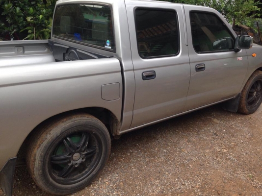 ขายรถนิตสันฟรอนเทียร์4ประตูปี03สภาพสวย ขายรถนิตสันฟรอนเทียร์4ประตูปี03สภาพสวย