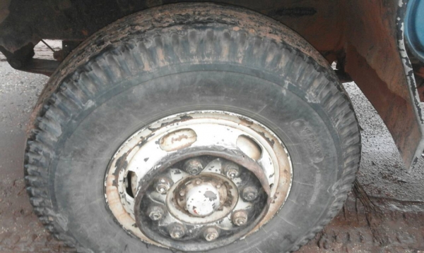 ขายครับ 768000  ซูโม่227เกียร์อิตตัน แอร์เย็น เครื่องดีมาก ยางดีมีระบบลากลูก