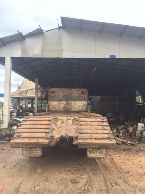 รถฮีโน่ 10 ล้อ  ท้ายลาด  220  แรงม้า. ปี 49   (  มีขาย 2 คัน.  )    สนใจติดต่อ  081 - 6079515