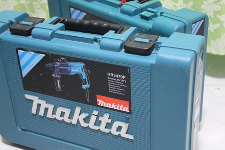 สว่านระบบโรตารี่ ทำงานได้ 3 ระบบ ของmakita รุ่น 2470F (รุ่นใหญ่) สภาพดีพร้อมใช้งานครับ