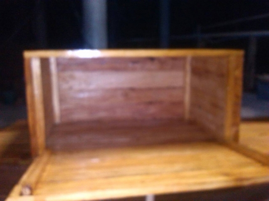 เรือไม้สัก