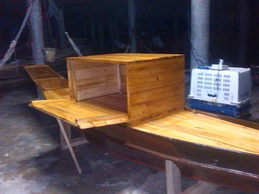 เรือไม้สัก