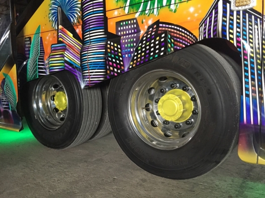 ‼‼ รถคันใหญ่เบ้อเล่อ แต่ราคาเท่ารถยุโรปคันเดียว ‼‼